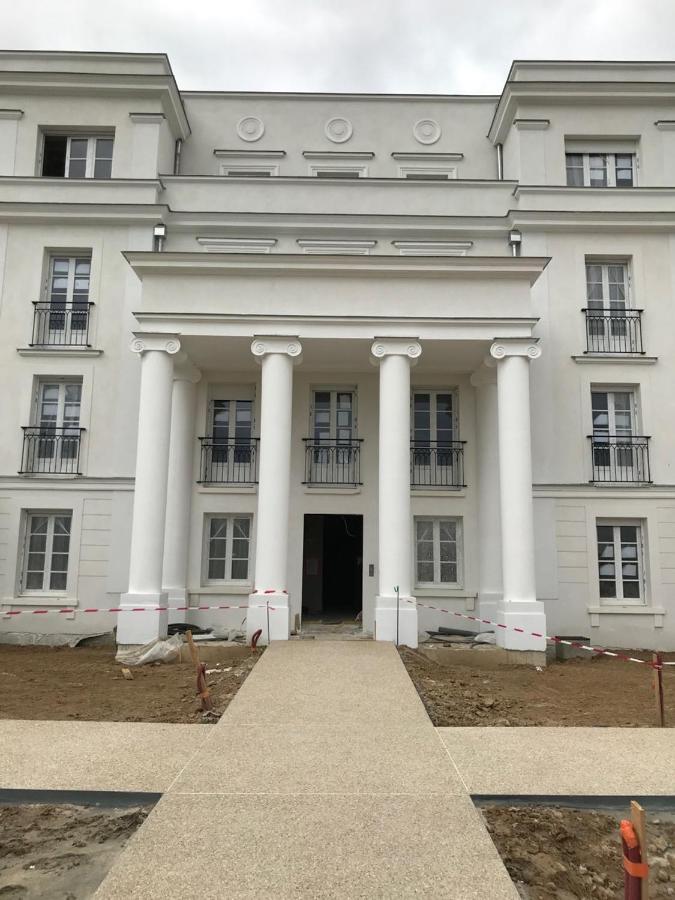 3 Room Flat In Parklane - 1,5Km Disney Serris Extérieur photo