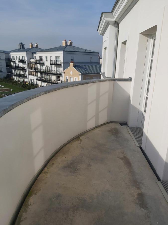 3 Room Flat In Parklane - 1,5Km Disney Serris Extérieur photo